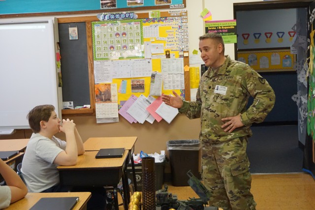 Letterkenny Munitions Center commander speaks to local students ...