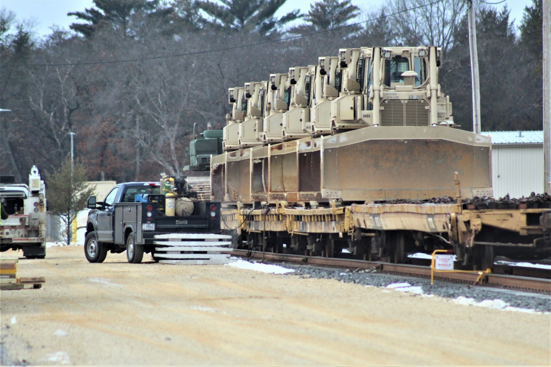 Engineer unit loads railcars for 2019 Operation Resolute Castle ...