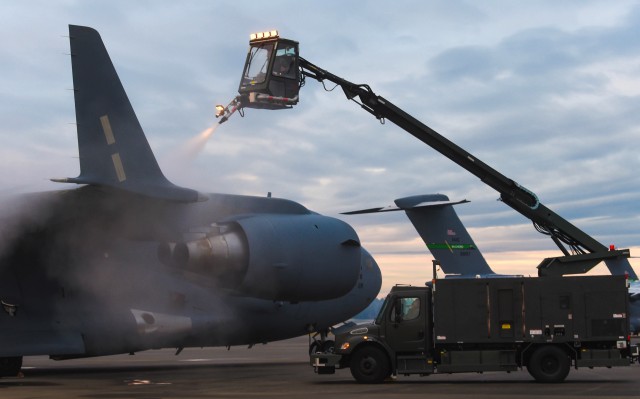 Deicing aircraft