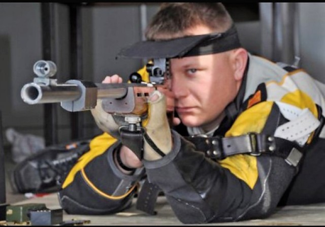 Former Paralympic Soldier is not throwing away his shot