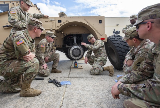 Soldiers learn cutting-edge features on first shipment of JLTVs