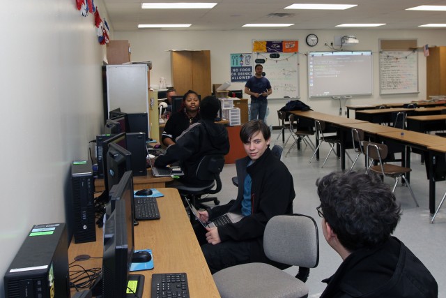 CyberPatriot mentors w/ team members at Meade High