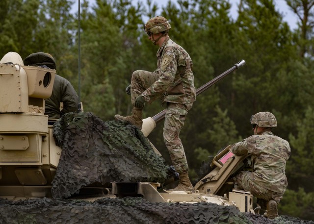 Fighting First Soldiers celebrate 20 years of NATO with Polish 