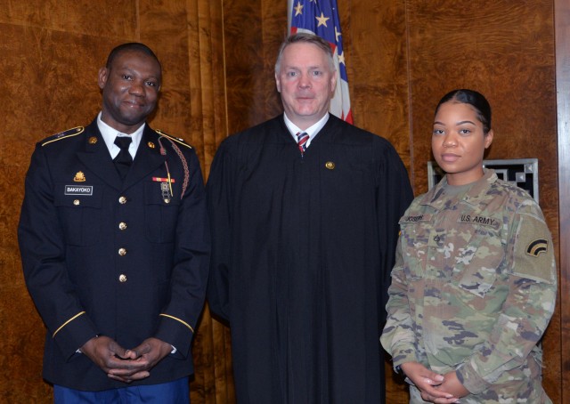 Tradition: N.Y. Army National Guard Soldiers become citizens