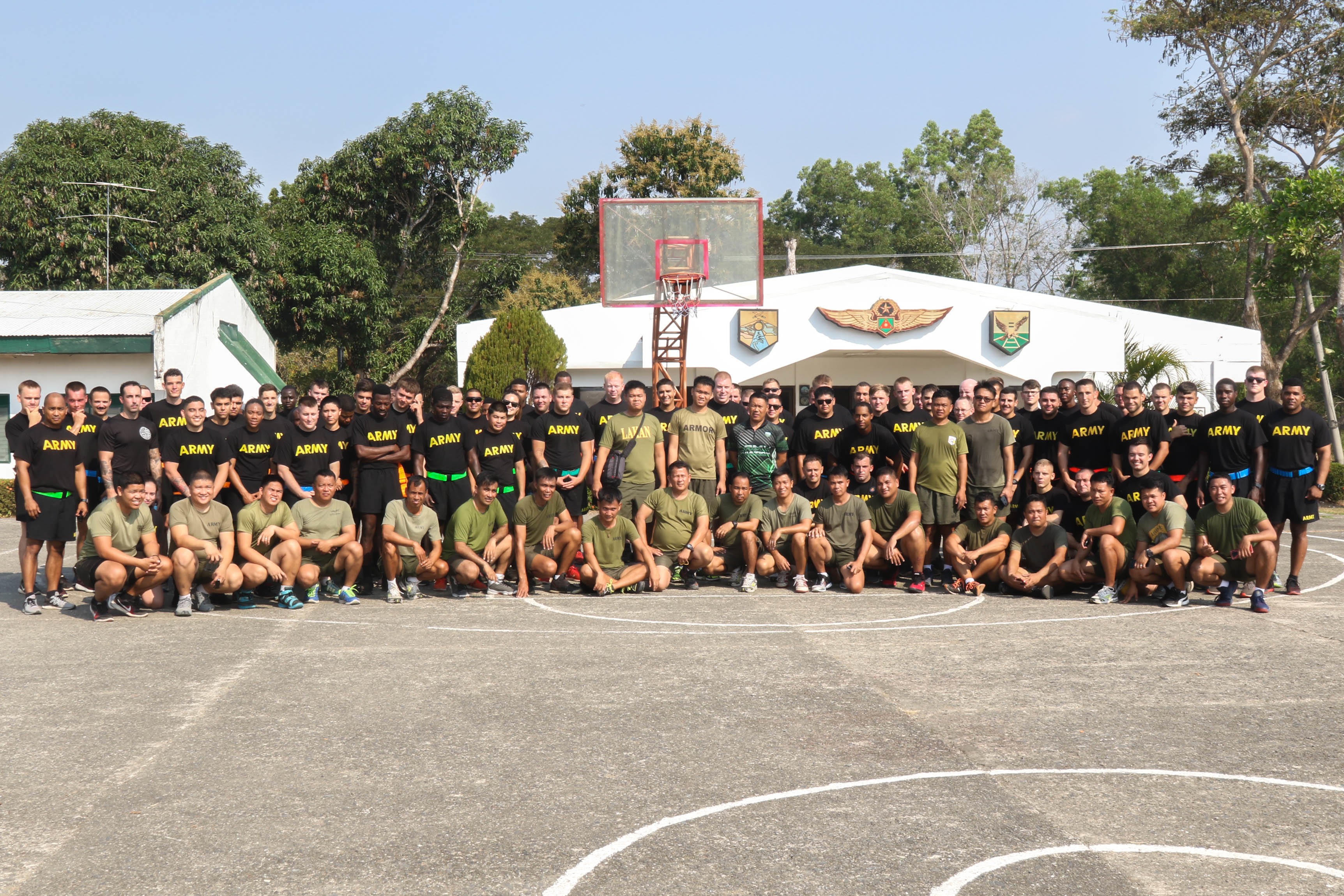 Philippines and US Army Soldiers Play Basketball | Article | The United ...