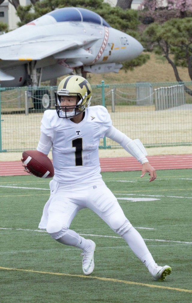 DoDDS-Pacific high school footballers team up to win eighth annual Tomodachi Bowl