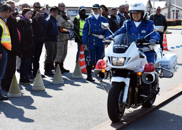 Japanese police train Camp Zama motorcyclists