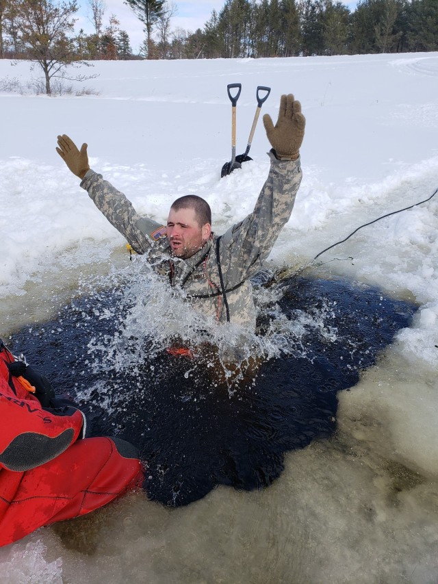CWOC Class 19-04 finishes training at Fort McCoy; 32 students graduate