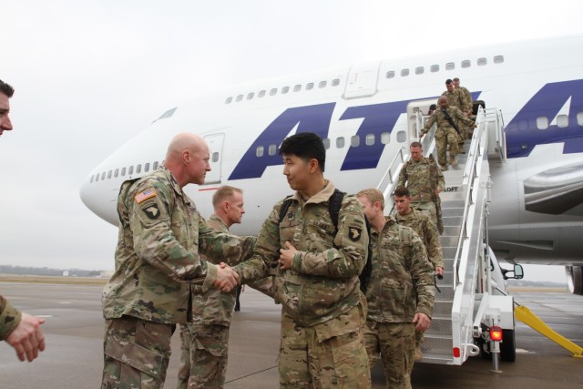 Welcome Home: These Ft. Campbell homecoming photos will melt your heart