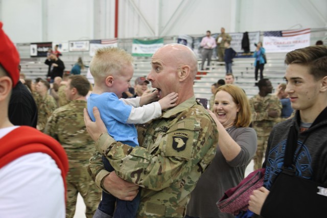 Welcome Home: These Ft. Campbell homecoming photos will melt your heart