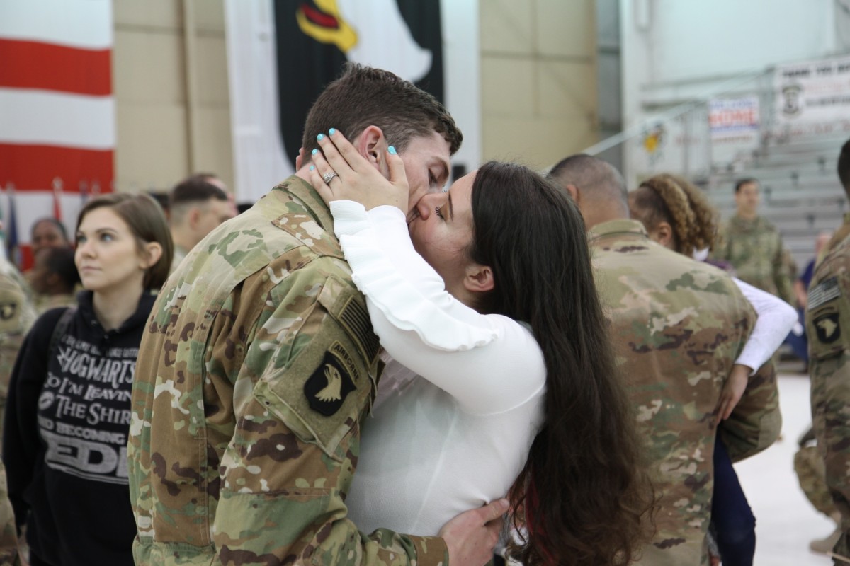 Home These Ft. Campbell photos will melt your heart