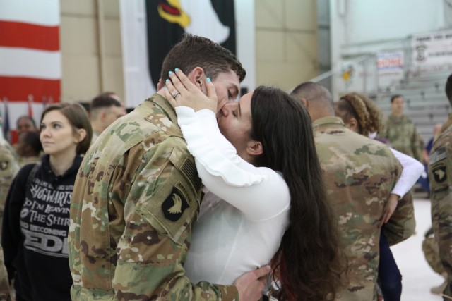 Welcome Home: These Ft. Campbell homecoming photos will melt your heart