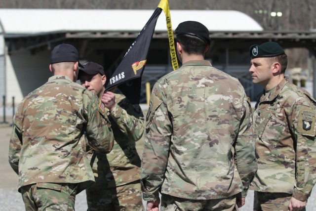 Air Assault school changes command