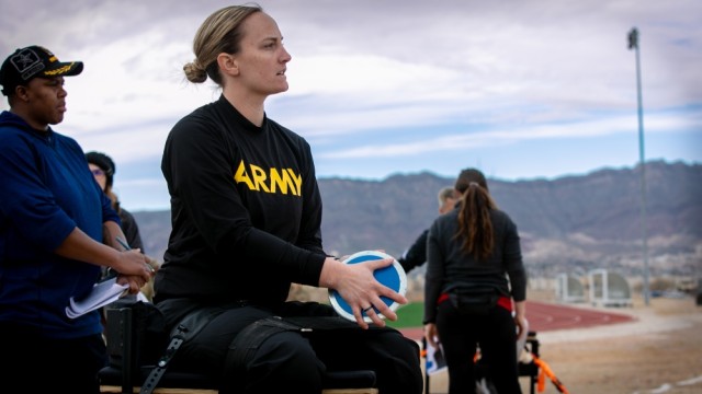 Performance experts help wounded warriors at Army Trials