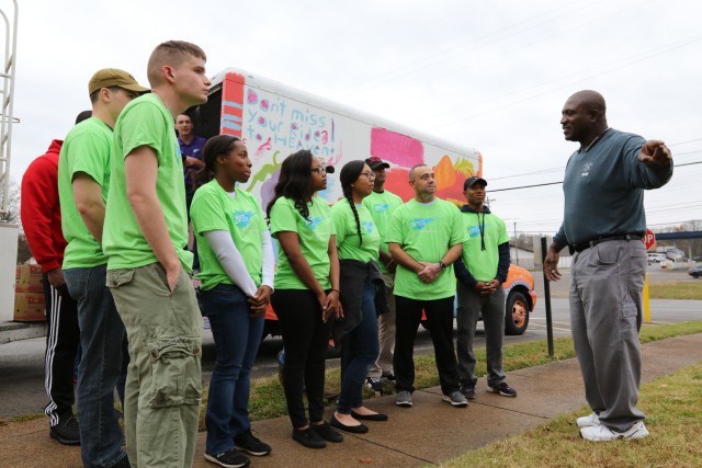 COMMUNITY OUTREACH: BOSS Soldiers volunteer at local food ministry