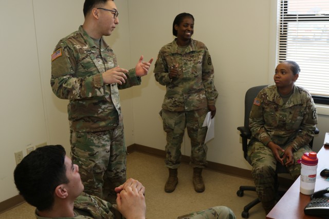 Paymasters in place:  the 33rd FMSU supports the warfighter from home