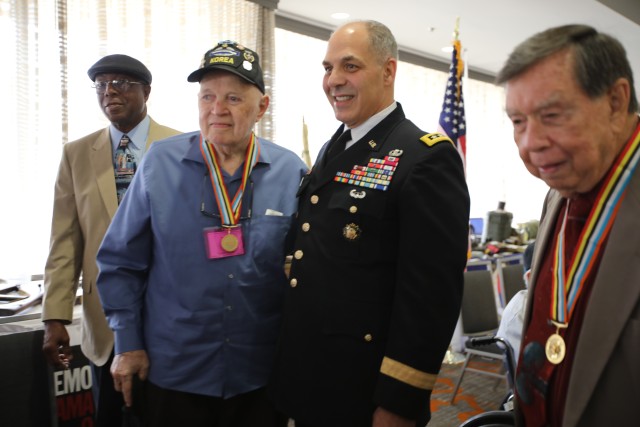 TIME FOR KOREAN WAR VETERAN PHOTO