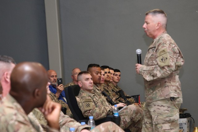 Afghanistan District welcomes the Chief of Engineers