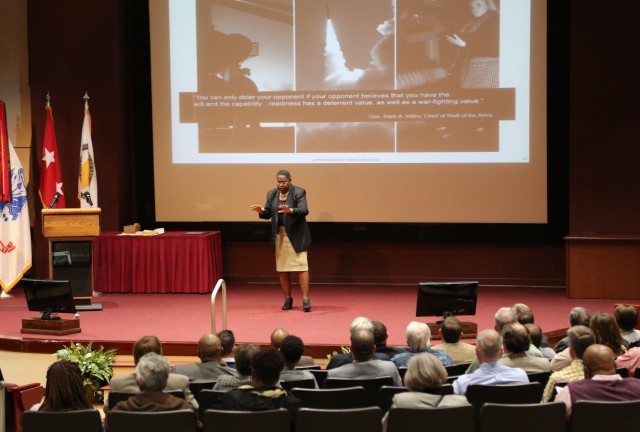 Aviation, Missile Center executive director addresses workforce in town hall 