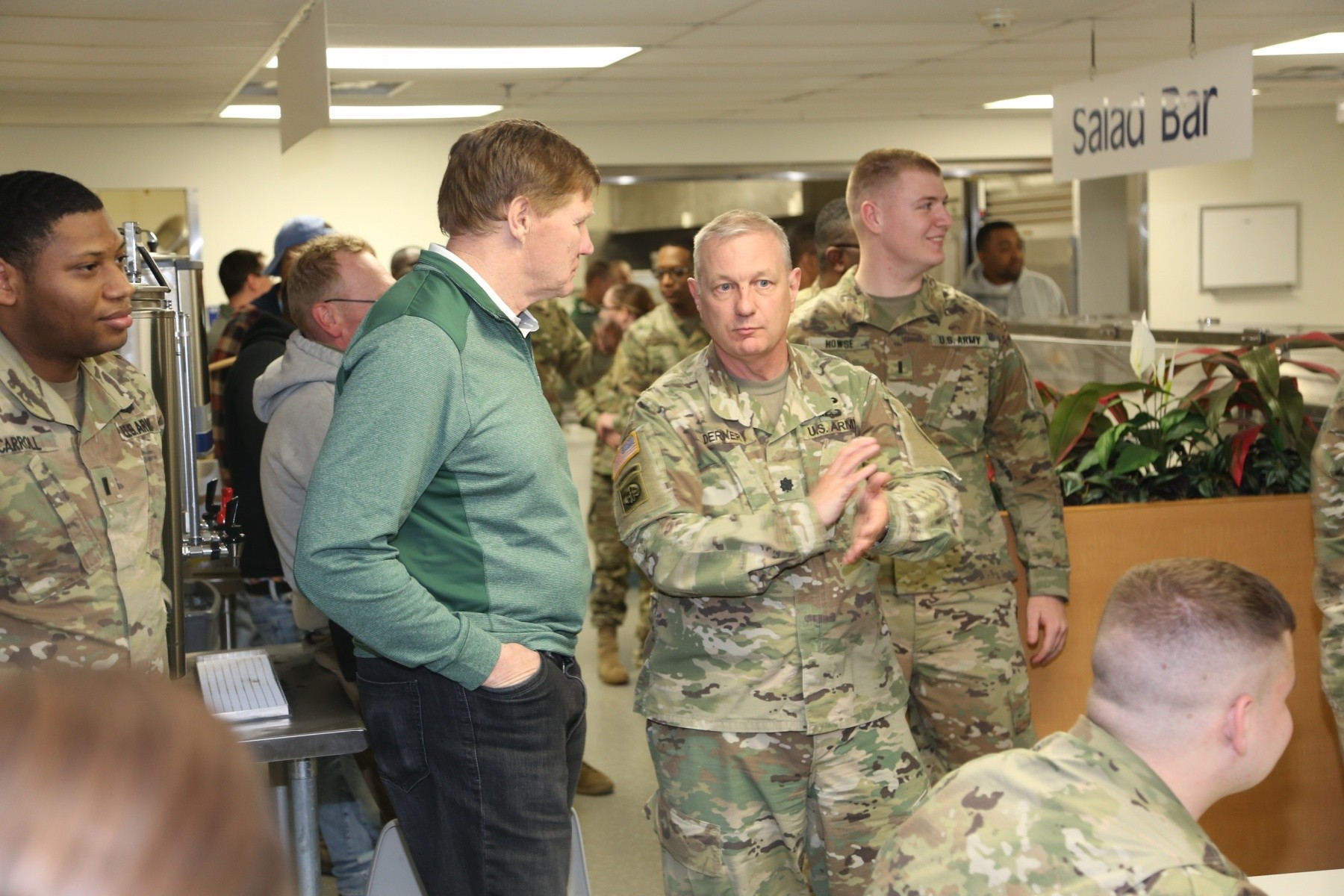 Green Bay Packers 2019 Tailgate Tour visits with Soldiers at Fort