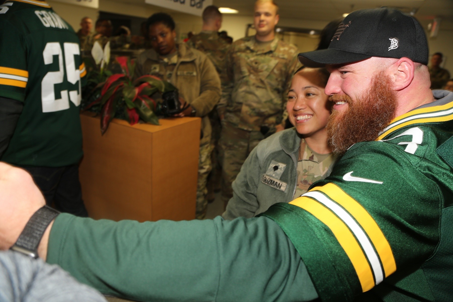 Green Bay Packers 2019 Tailgate Tour visits with Soldiers at Fort