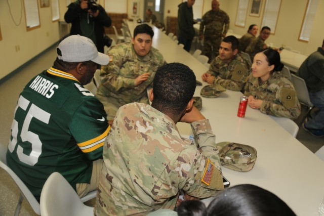 Green Bay Packers 2019 Tailgate Tour visits with Soldiers at Fort McCoy