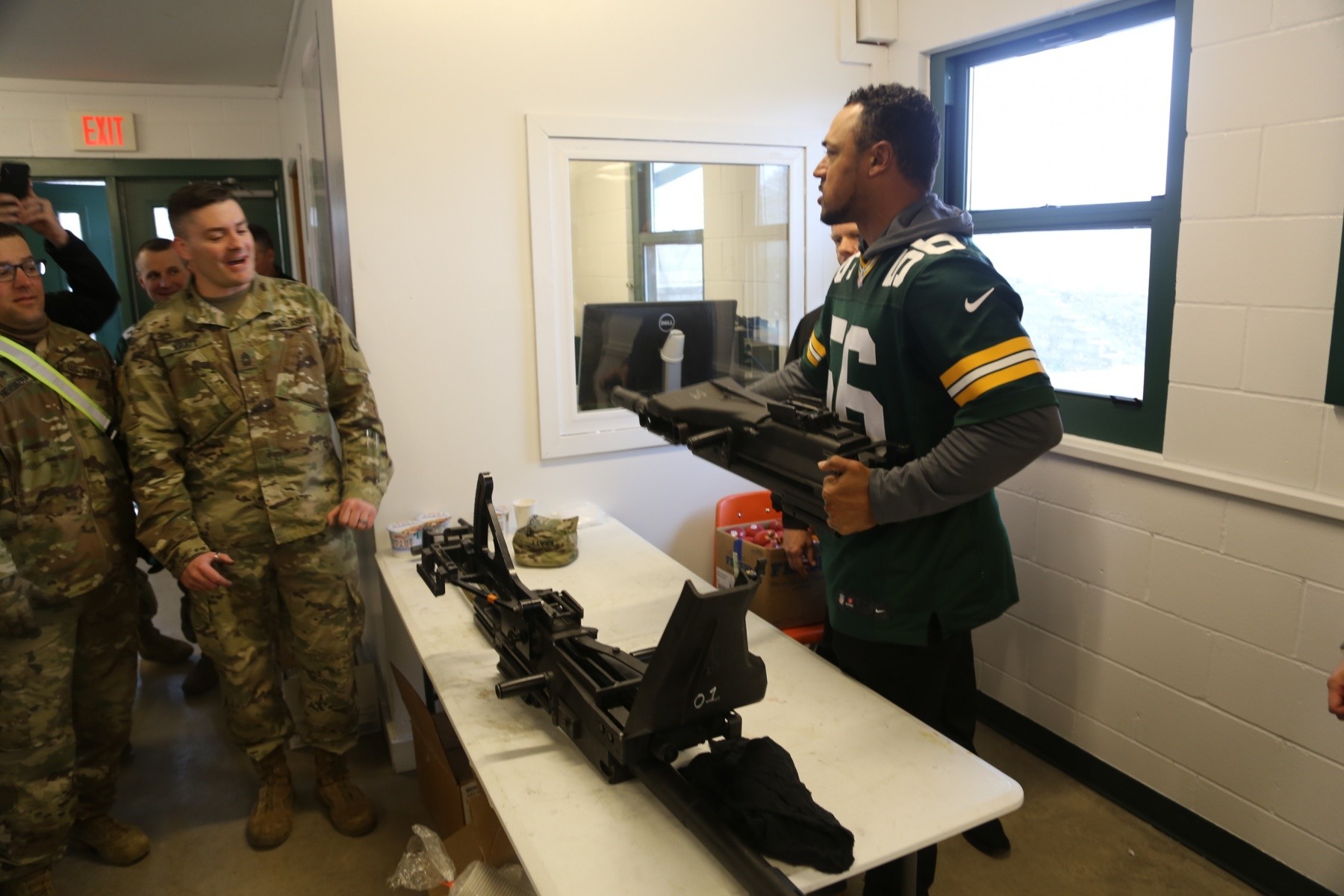 Green Bay Packers 2019 Tailgate Tour visits with Soldiers at Fort