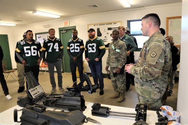 Green Bay Packers 2019 Tailgate Tour visits with Soldiers at Fort McCoy