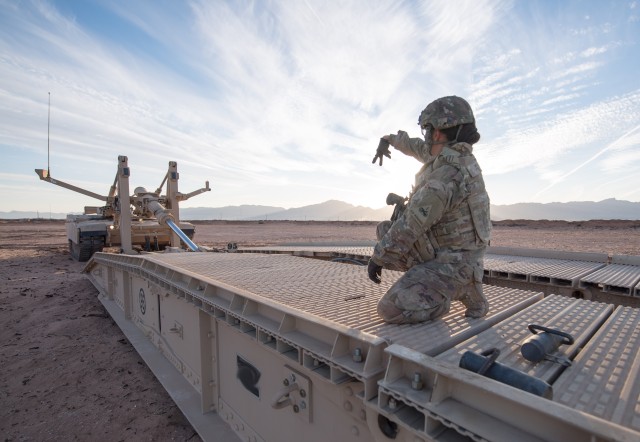 Ft. Bliss Engineer Soldiers dig in on Joint Assault Bridge operational test to discover issues now rather than in combat