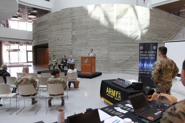 Army cyber Soldiers, civilians join with Northeastern University for Cyber Day
