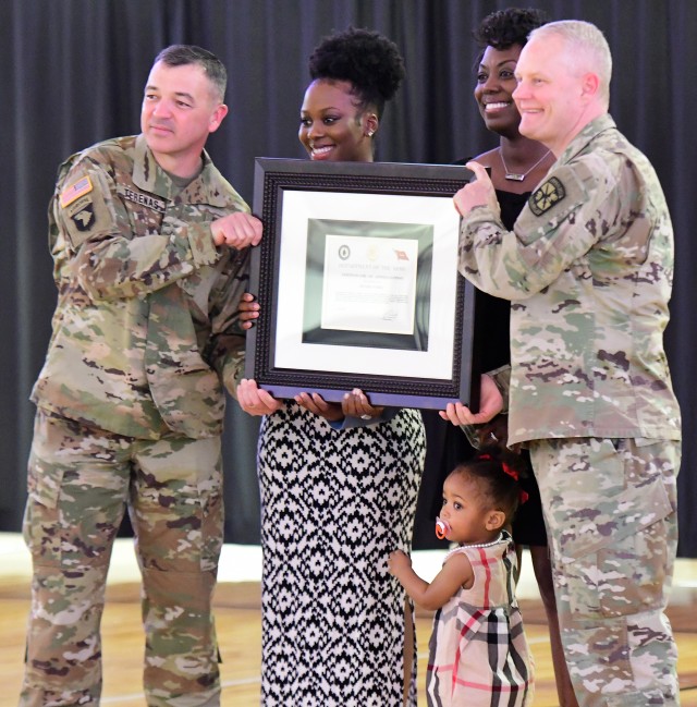 Volunteer of Year ceremony celebrates heart of Fort Knox community