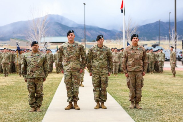 Four 'Stalwart' Soldiers receive valor awards