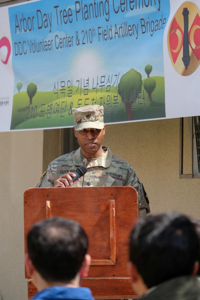 210th FAB Hosts DDC Leaders for Arbor Day Ceremony