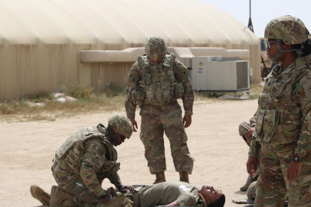 300th Sustainment Brigade Combat Lifesaver Training