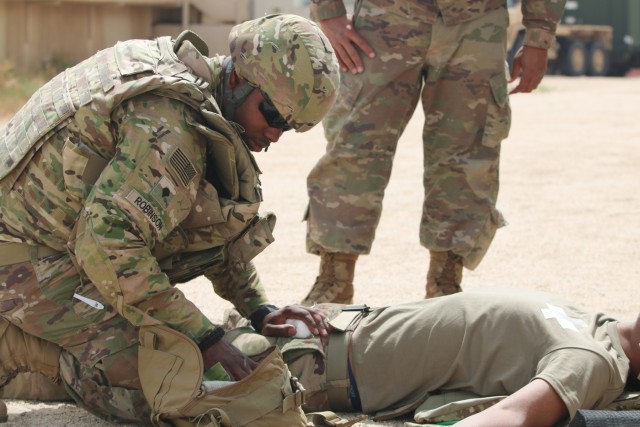 300th Sustainment Brigade Combat Lifesaver Training