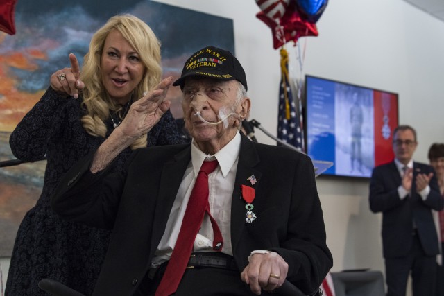 France honors WWII hero