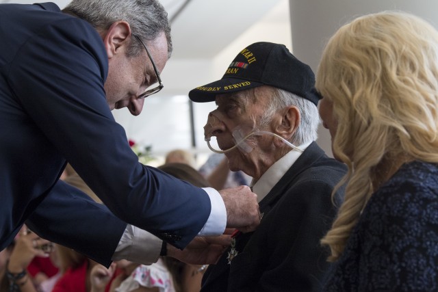 France honors WWII hero