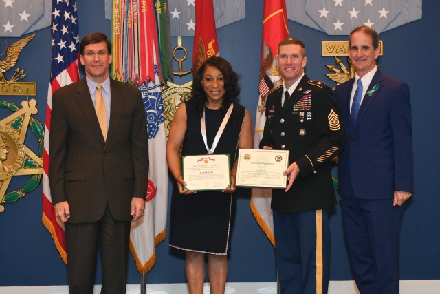 USACE sexual assault response coordinator recognized by Army leadership