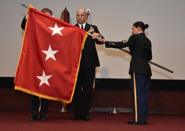 Army's first hypersonics director receives his third star