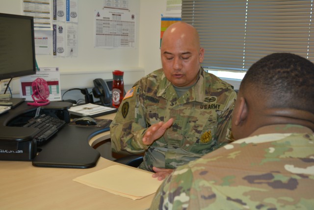 Career counselor helps Soldiers see value in Army service | Article ...