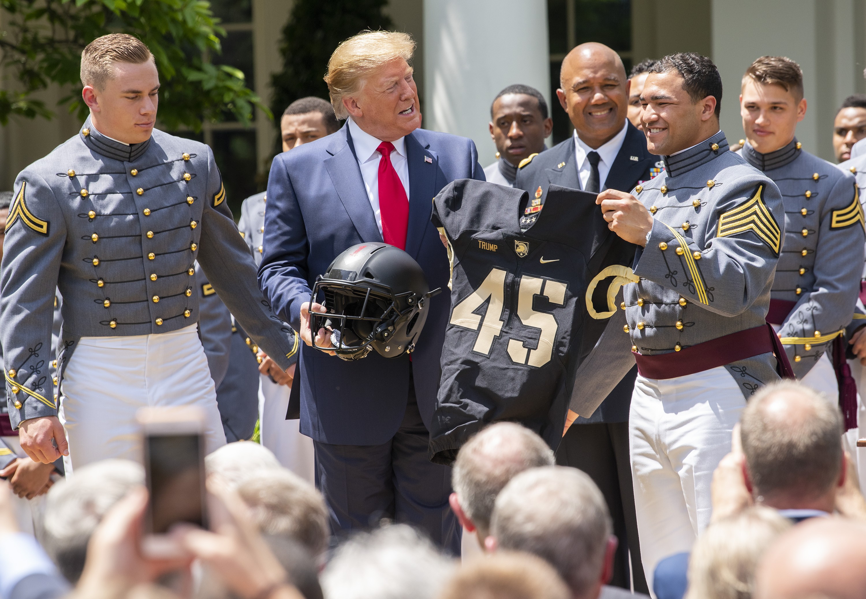 Army football reclaims CommanderinChief's Trophy at White House