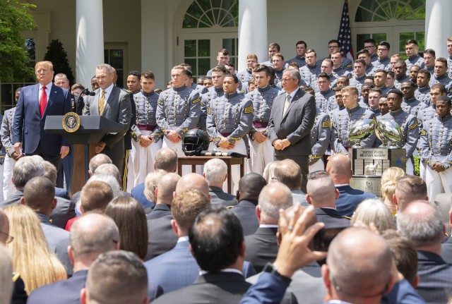 Army football reclaims Commander-in-Chief's Trophy at White House