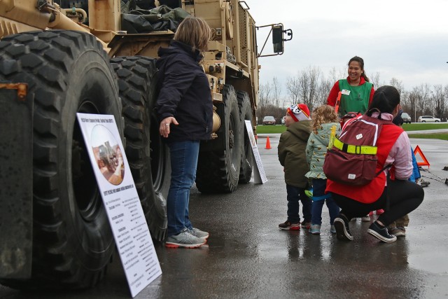 Fort Drum preschoolers learn about 'big Army trucks'