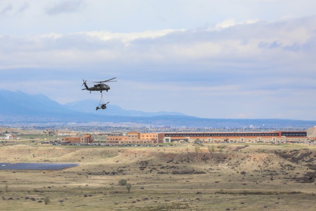 'Steel' in the sky: FA Soldiers execute air assault operations
