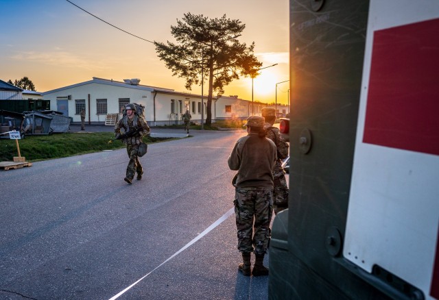 Ready to fight dentist keeps Soldiers medically ready