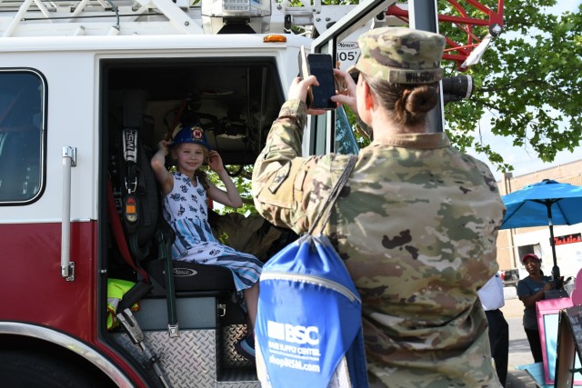 Fort Knox Bicycle Safety Day teaches kids safety, tests their knowledge
