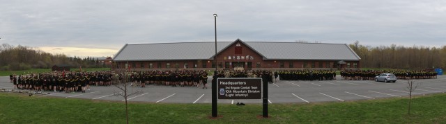 Commandos meet new 10th MTN DIV commander