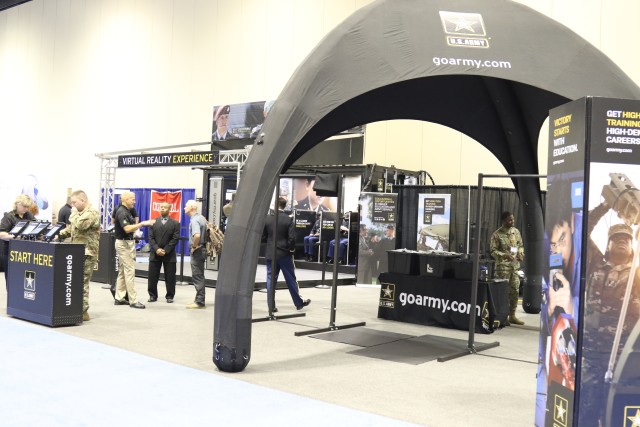 New Army exhibit unveiled at young leaders conference asks students to 'Decide to Lead'