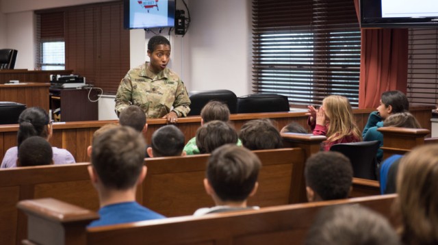 Thayer Elementary students file into courtroom for Law Day