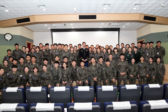 Army psychiatrist raises awareness about mental health at the ROK Army ...